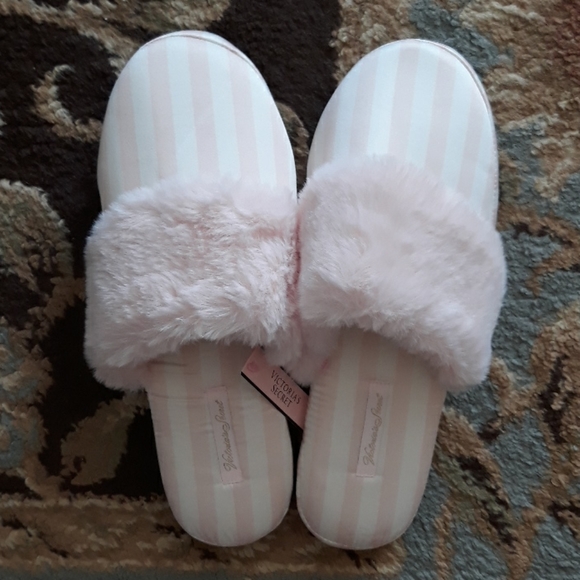 5x*Host Pick*Victoria Secret beautiful slippers - Picture 2 of 16